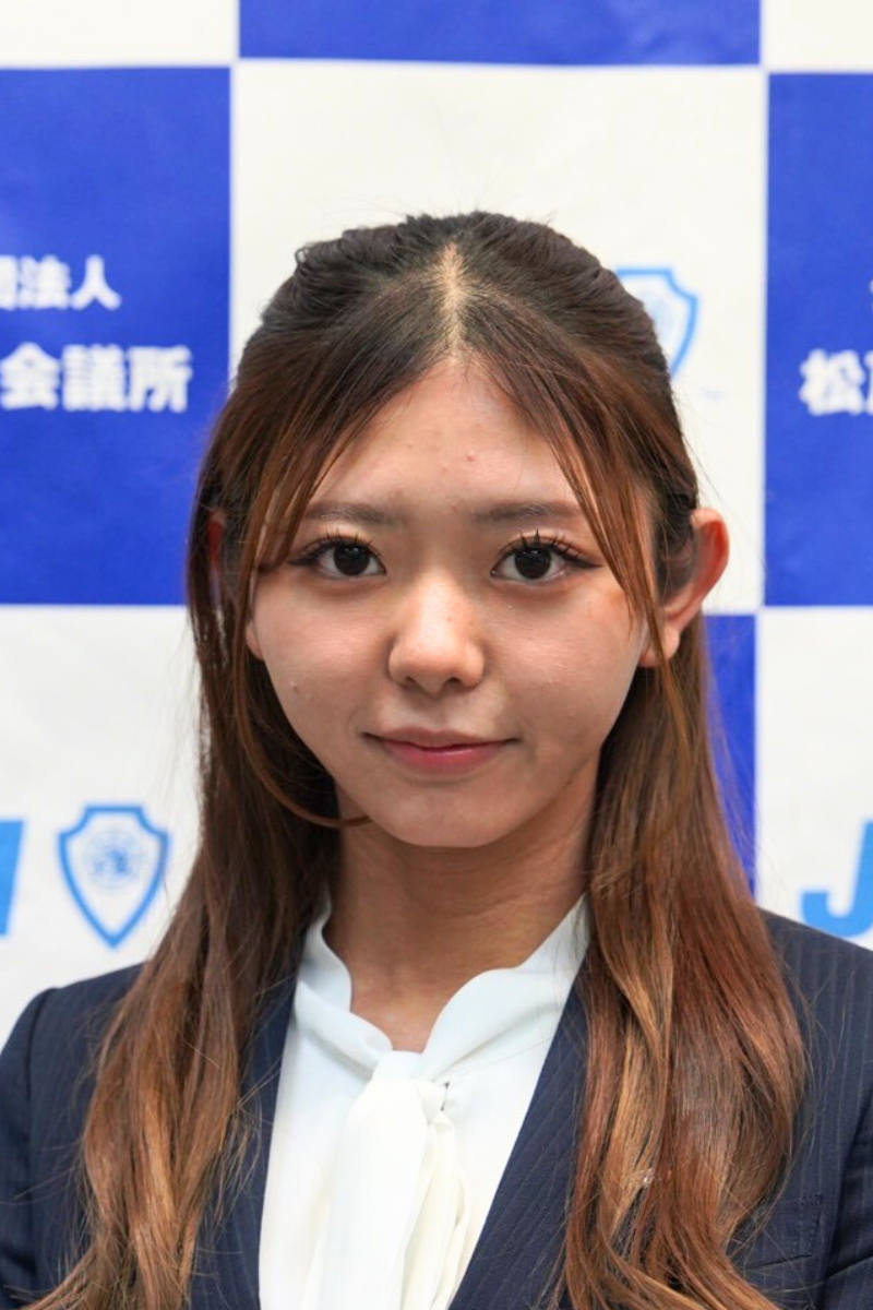 委員 木村 るな 写真